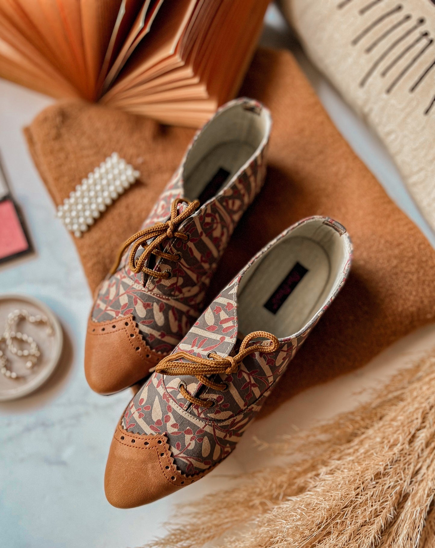Rustic Vines Oxfords Shoes